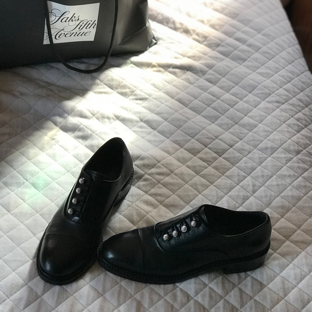 Stuart Weitzman Women's  Loafer! - Picture 2 of 7